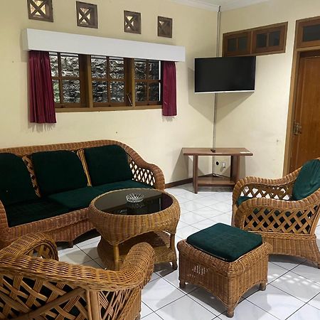 Hotel Puspa Sari Ciater Exterior foto