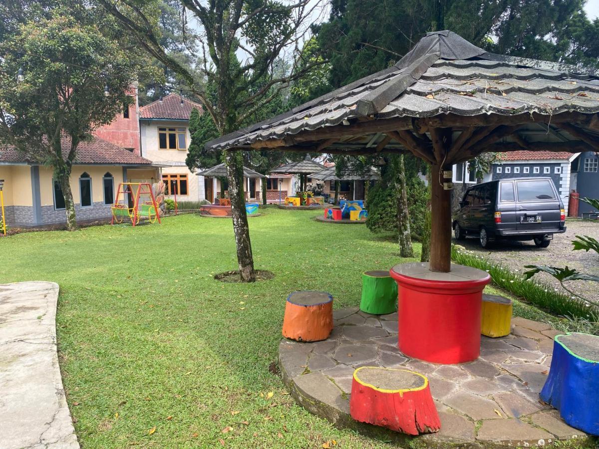 Hotel Puspa Sari Ciater Exterior foto